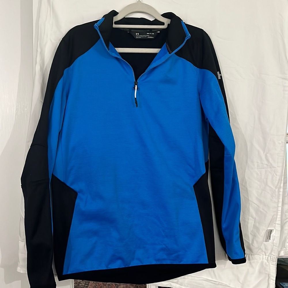 Under Armour coldgear pullover in men’s Small